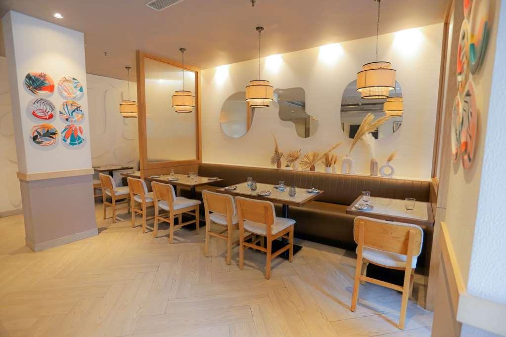 Park Inn By Radisson New Delhi Lajpat Nagar Restaurant bilde