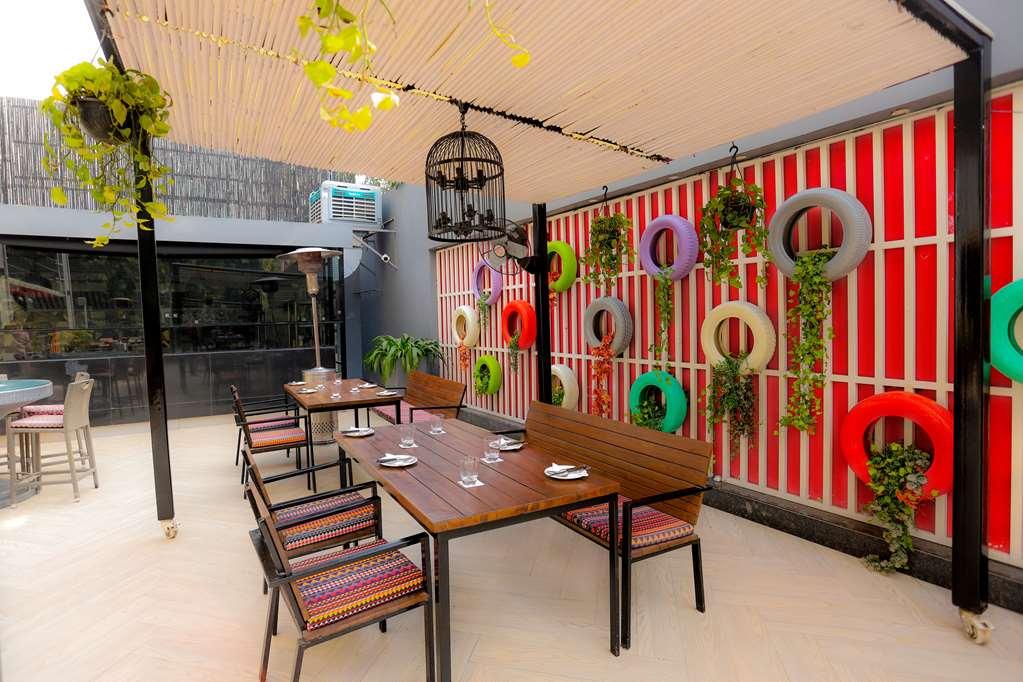 Park Inn By Radisson New Delhi Lajpat Nagar Restaurant bilde