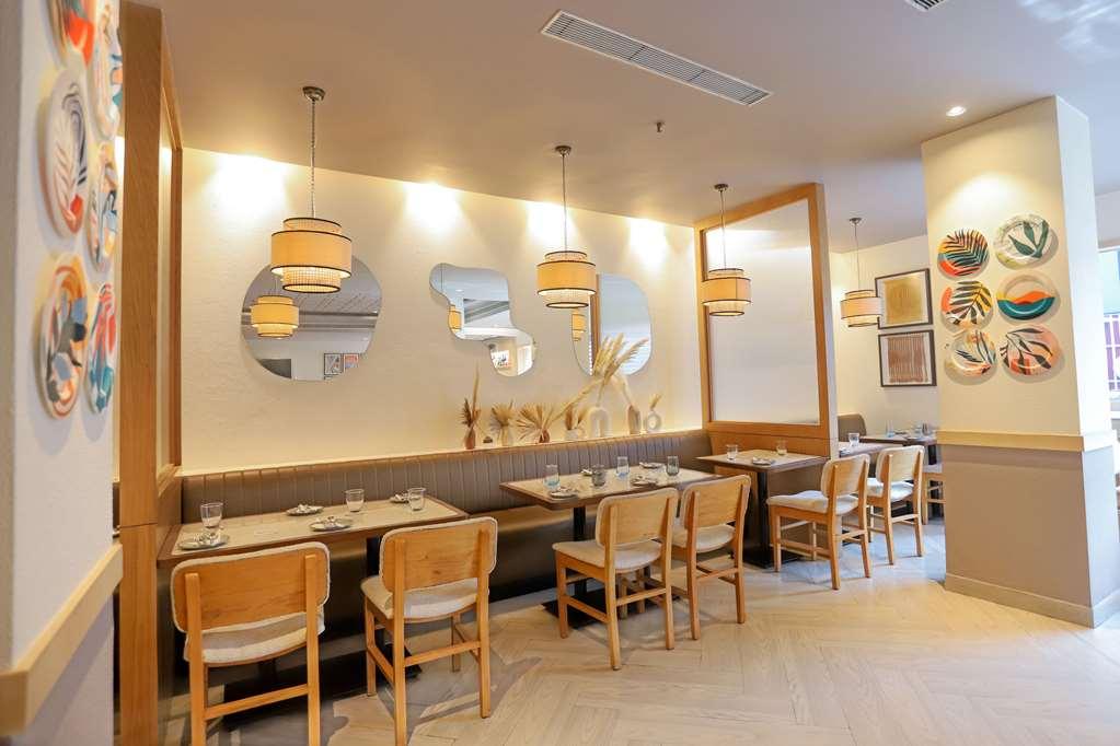 Park Inn By Radisson New Delhi Lajpat Nagar Restaurant bilde