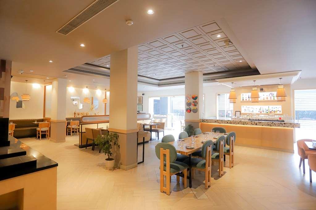 Park Inn By Radisson New Delhi Lajpat Nagar Restaurant bilde